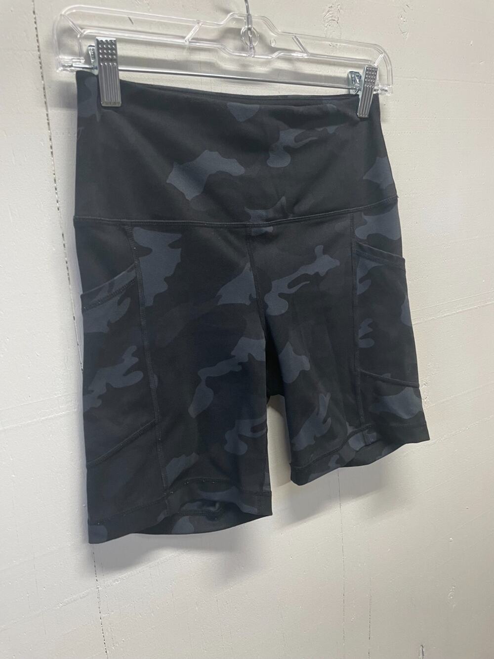Yogalicious Lux Women's Compression Shorts Small Black Camo Activewear Gym